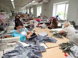 Пошив одежды, швейный цех, пошив худи, пошив футболок