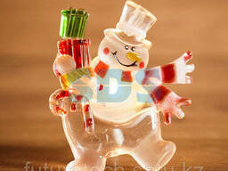 "Снеговик с подарком" RGB на присоске