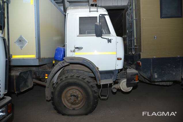 Специальный автомобиль для провозки взрывчатых материалов (ВМ) модели 693371 на шасси КамА