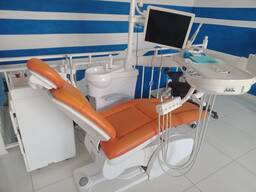 Стоматологическое кресло
