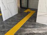 Тактильные плитки дорожки ПВХ конус Жёлтые плитка Плиты резина - фото 1