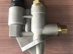 Топливный насос низкого давления на двигатель для гусеничного экскаватора Hyundai Cummins