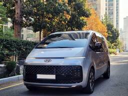 Туристические экскурсии на минивэне с водителем, аренда минивэна с водителем, трансфер.