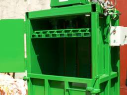 Услуги прессования отходов и материалов.