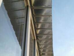 Крыша на балкон с отделкой потолка