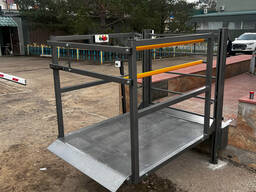 Вертикальный подъемник для инвалидов ПТУ-001Д