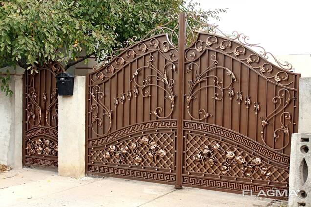 Кованые ворота в Тюмени