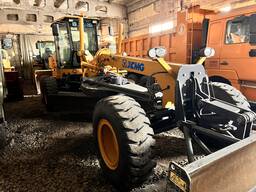 Жаңа грейдер / автогрейдер 215 а. к. жалдау және қызмет көрсету. 2022